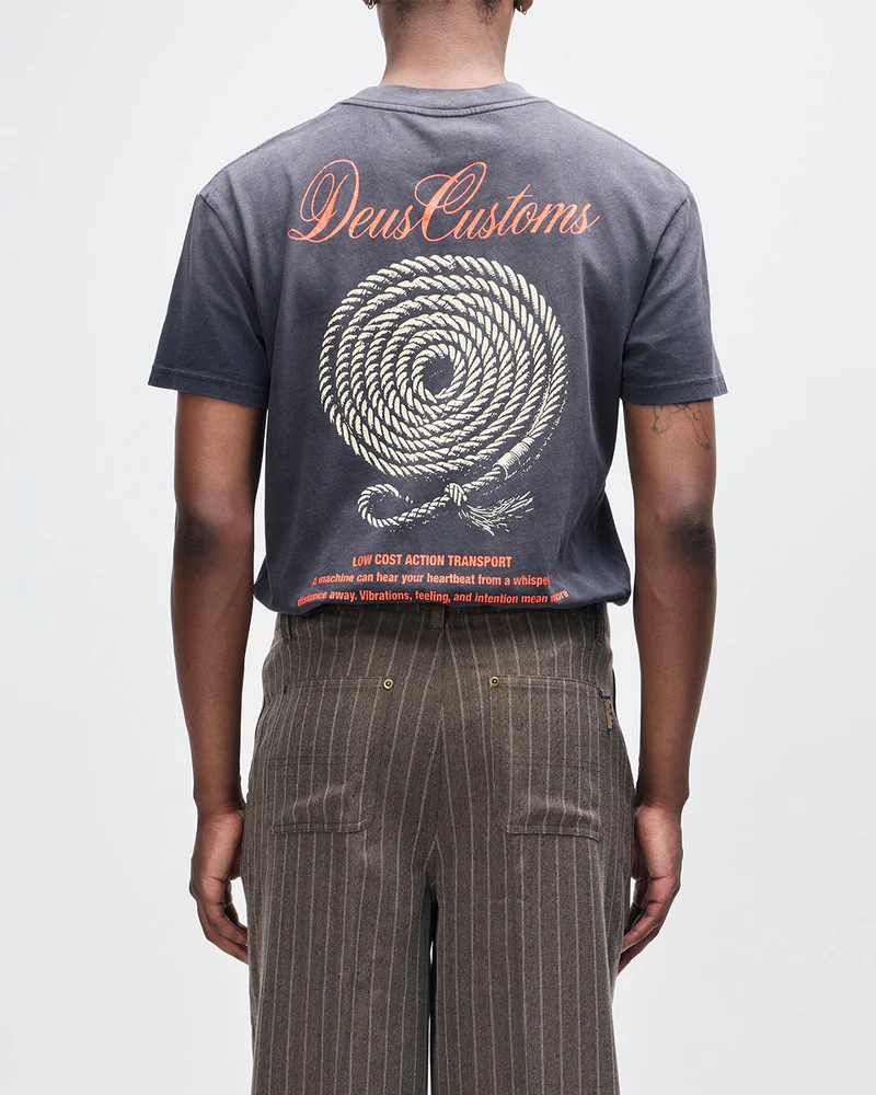 DEUS EX MACHINE HORSEPLAY TEE BLACK BEAUTY - Tôpette Skateboards & Lifestyle