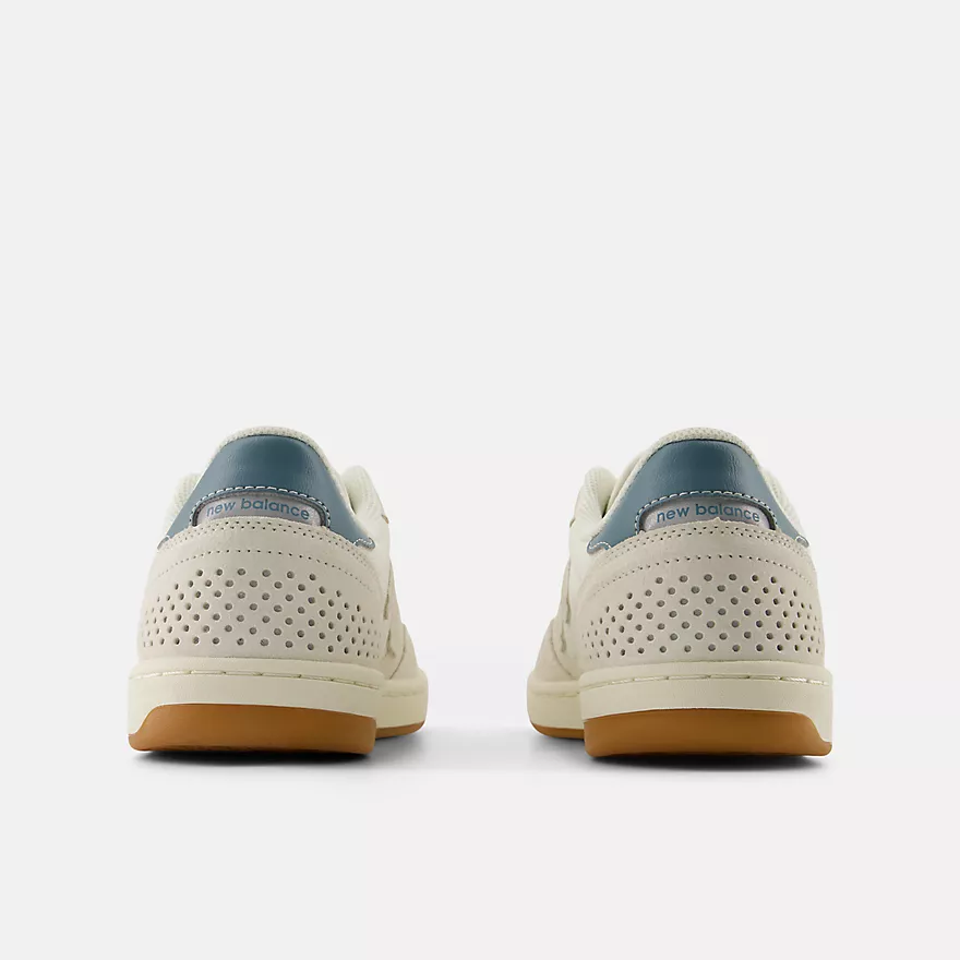 NEW BALANCE NUMERIC 440V2 WHITE-SALT WATER UN440NRU- Tôpette Skateboards