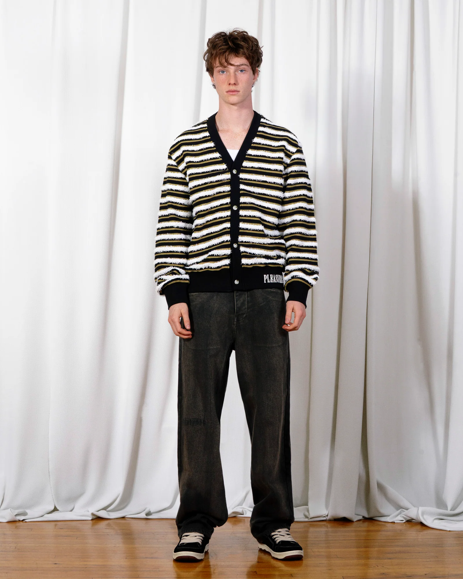 PLEASURES ENDLESS CARDIGAN - Tôpette Skateboards & Lifestyle